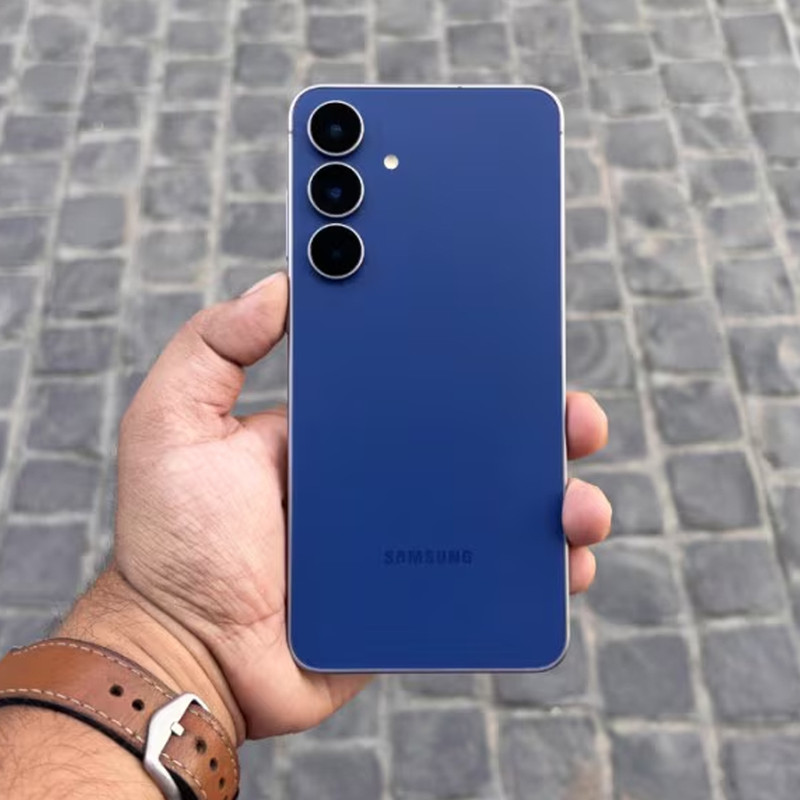 گوشی موبایل سامسونگ مدل Galaxy S25 FE دو سیم کارت ظرفیت 256 گیگابایت و رم 8 گیگابایت - ویتنام
