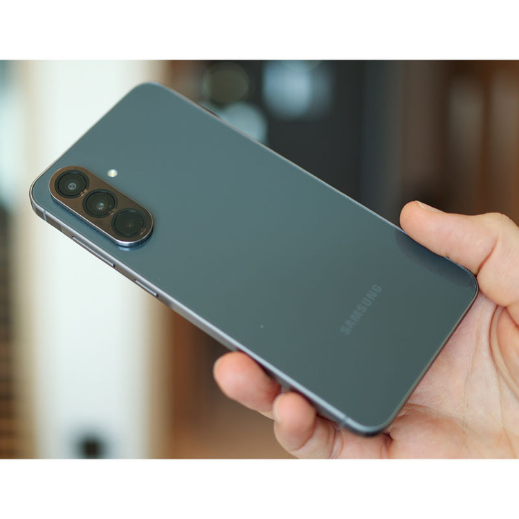 گوشی موبایل سامسونگ مدل Galaxy A56 دو سیم کارت ظرفیت 128 گیگابایت و رم 8 گیگابایت - ویتنام