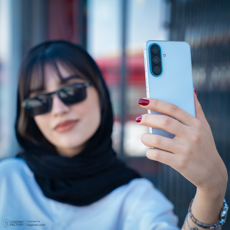 گوشی موبایل سامسونگ مدل Galaxy A57 دو سیمکارت ظرفیت 256 گیگابایت و رم 8 گیگابایت - ویتنام - به همراه شارژر 45 وات سامسونگ