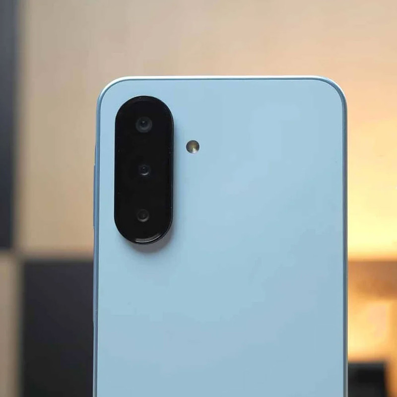 گوشی موبایل سامسونگ مدل Galaxy A17 4G دو سیم کارت ظرفیت 128 گیگابایت و رم 6 گیگابایت - ویتنام به همراه شارژر 25 وات سامسونگ
