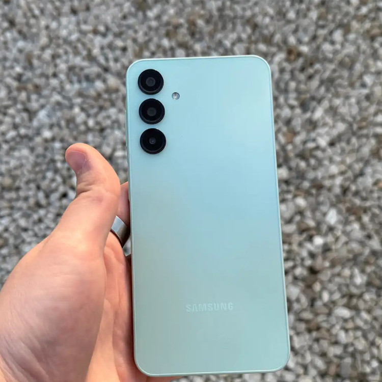 گوشی موبایل سامسونگ مدل Galaxy A16 4G دو سیم کارت ظرفیت 128 گیگابایت و رم 4 گیگابایت - ویتنام - به همراه شارژر 25 وات سامسونگ، 2 عدد کاور و 1 عدد محافظ صفحه نمایش