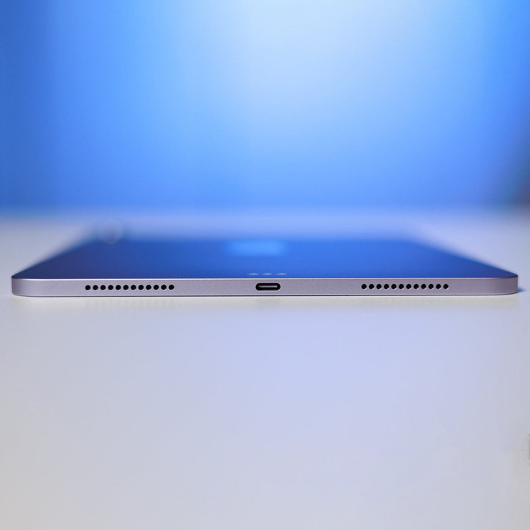 تبلت 13 اینچ اپل مدل iPad Air 2026 M4 Wi-Fi ظرفیت 256 گیگابایت و رم 12 گیگابایت، رزولوشن دوربین اصلی ۱۲ مگاپیکسل، پشتیبانی از قلم و کیبورد