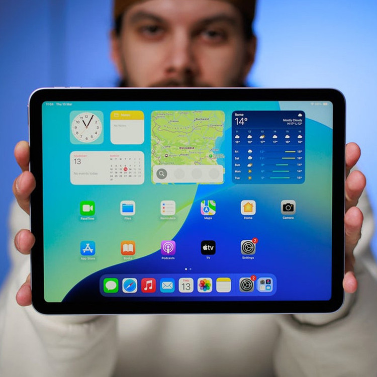 تبلت 13 اینچ اپل مدل iPad Air 2026 M4 Wi-Fi ظرفیت 256 گیگابایت و رم 12 گیگابایت، رزولوشن دوربین اصلی ۱۲ مگاپیکسل، پشتیبانی از قلم و کیبورد