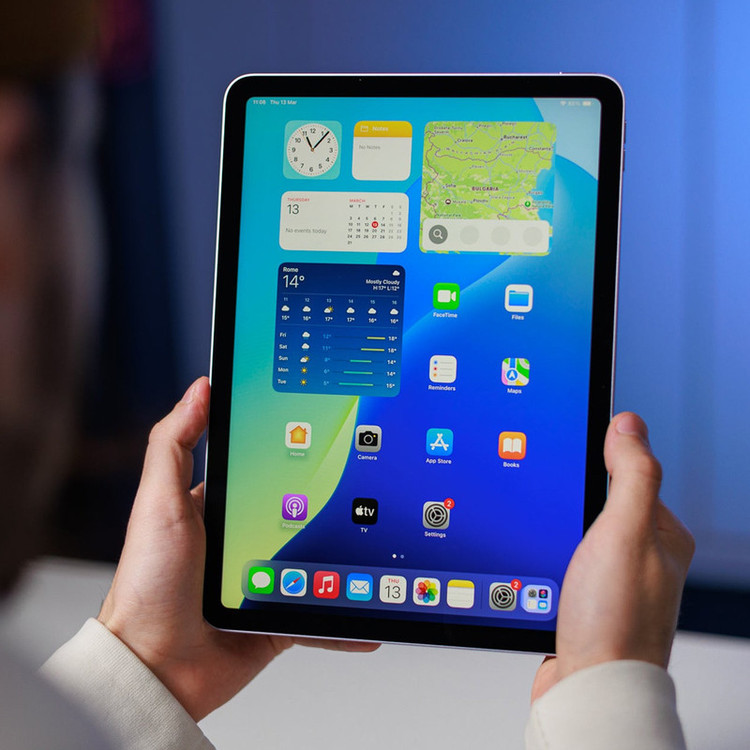 تبلت 13 اینچ اپل مدل iPad Air 2026 M4 Wi-Fi ظرفیت 256 گیگابایت و رم 12 گیگابایت، رزولوشن دوربین اصلی ۱۲ مگاپیکسل، پشتیبانی از قلم و کیبورد