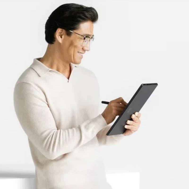 تبلت 13 اینچی مایکروسافت مدل Surface Pro 10-Core Ultra 7 165U ظرفیت 1 ترابایت و رم 64 گیگابایت به همراه کیبورد Surface Pro Copilot