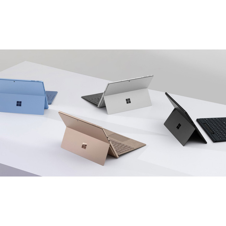 تبلت 13 اینچی مایکروسافت مدل Surface Pro 11-Snapdragon X Elite OLED ظرفیت 1 ترابایت و رم 16 گیگابایت به همراه کیبورد Surface Pro Copilot و قلم Slim Pen 2