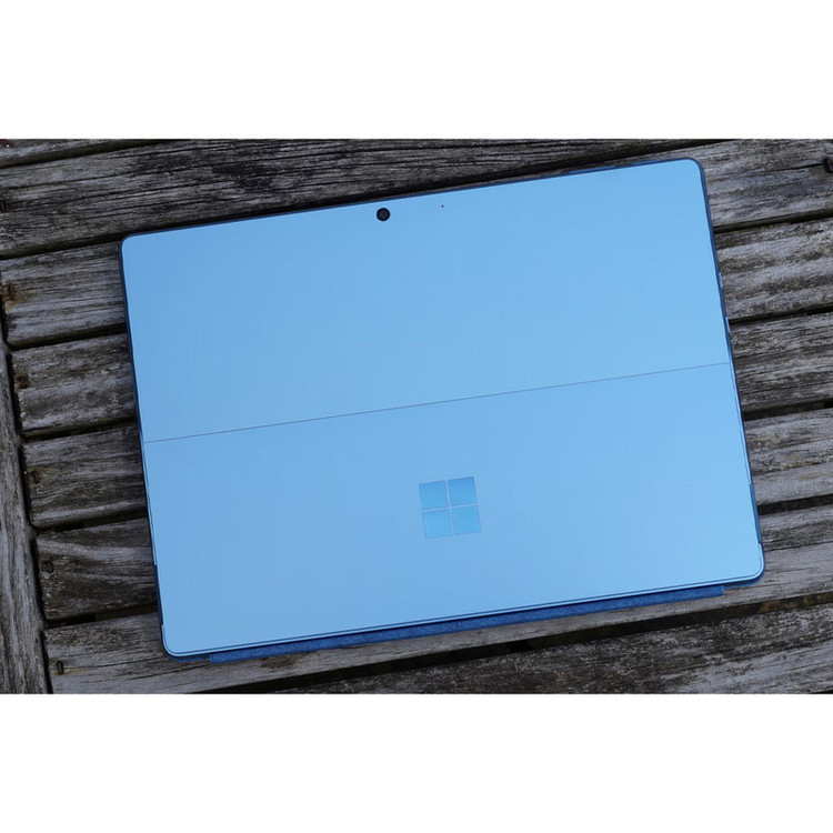تبلت 13 اینچی مایکروسافت مدل Surface Pro 11-Snapdragon X Elite OLED ظرفیت 1 ترابایت و رم 16 گیگابایت به همراه کیبورد Surface Pro Copilot و قلم Slim Pen 2