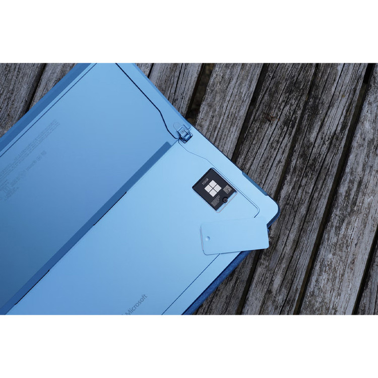 تبلت 13 اینچی مایکروسافت مدل Surface Pro 11-Snapdragon X Elite OLED ظرفیت 1 ترابایت و رم 16 گیگابایت به همراه کیبورد Surface Pro Copilot و قلم Slim Pen 2