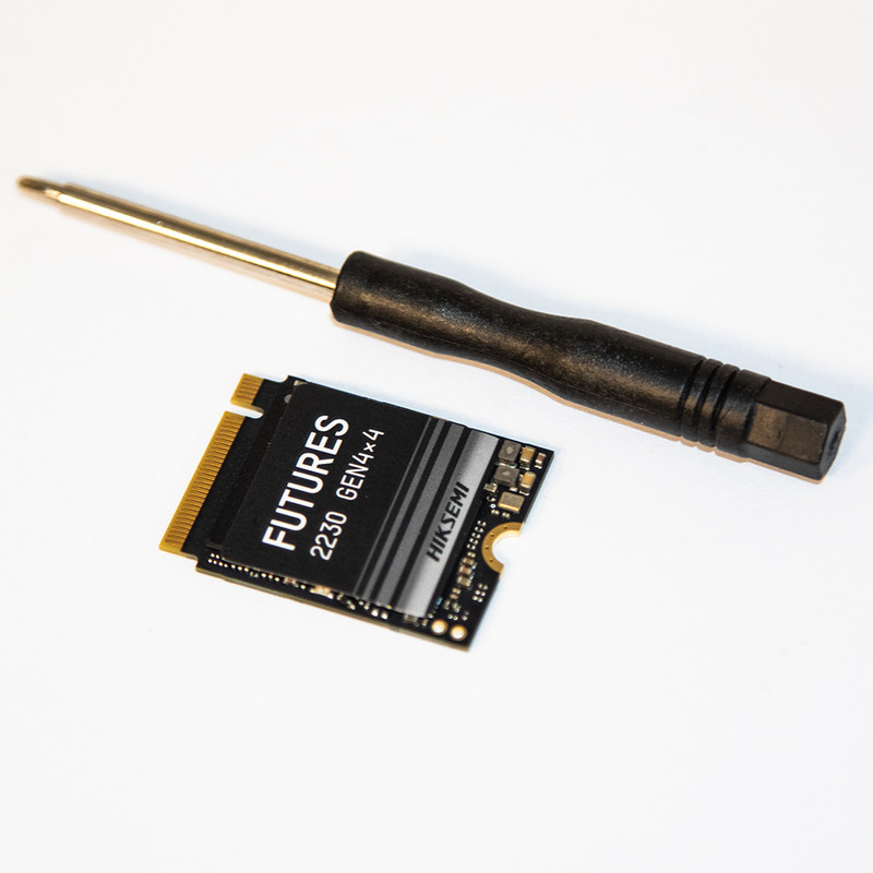 اس اس دی اینترنال PCIe Gen4 x4 هایک سمی مدل FUTURES ظرفیت 1 ترابایت